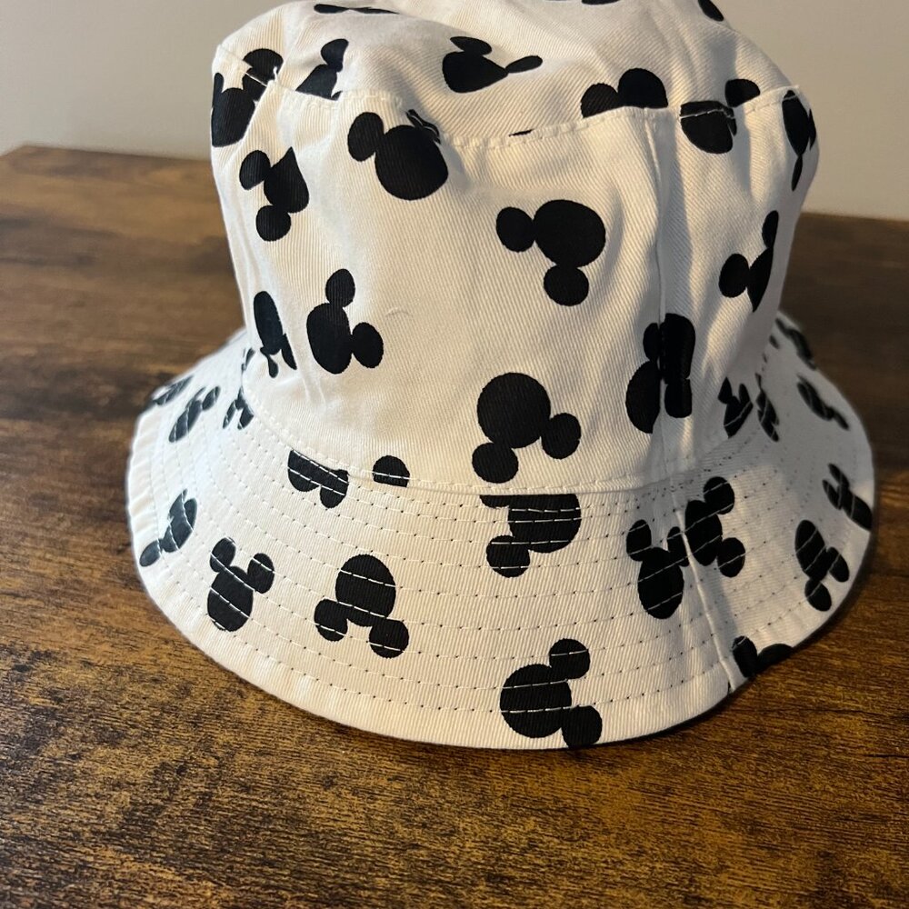 Mickey Mouse NWT Black Reversible Bucket Hat Disney